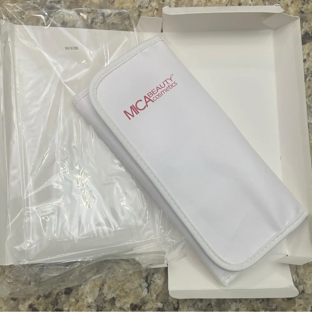 New In Packaging Mica Beauty Deluxe Cosmetics 10 Makeup Brush Travel Case Set